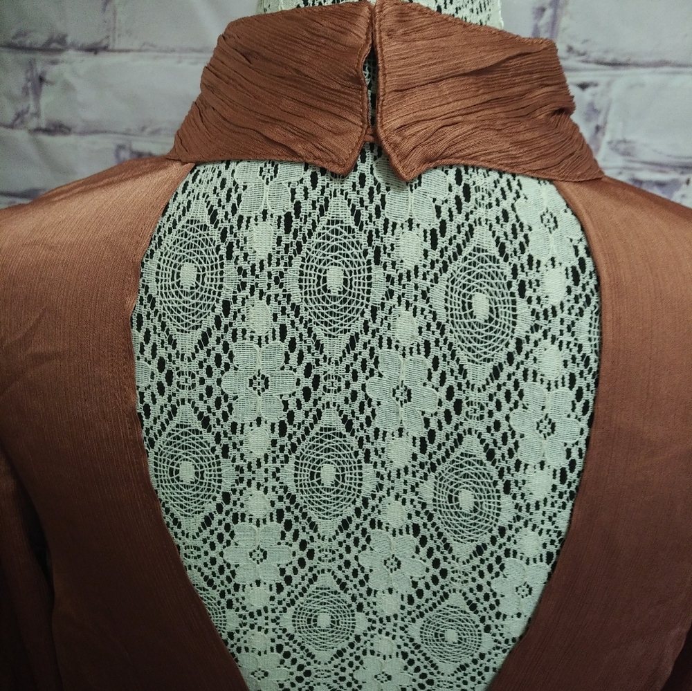Open Back Blouse - Picture 4 of 6